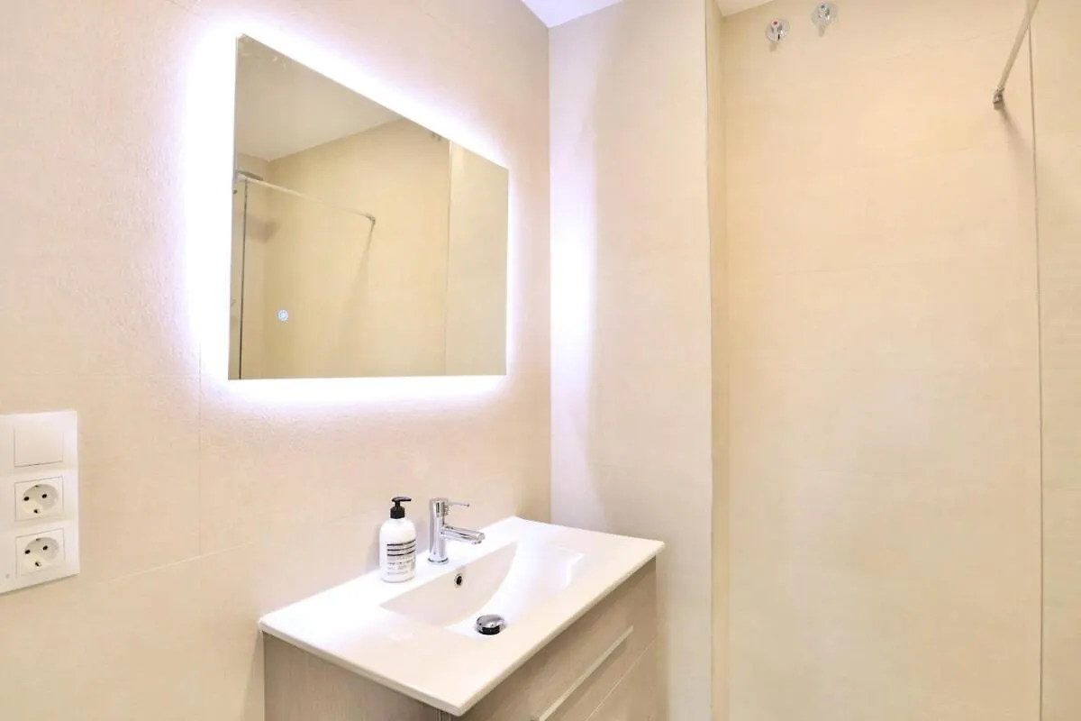 Apartment Notel Club - Amplio Apartamento En Santander Coslada
